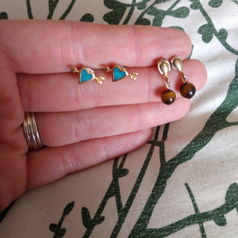 Earrings - Picture 2 of 8